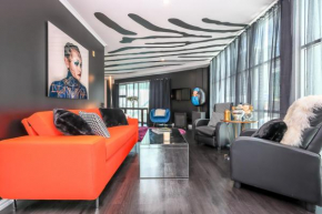 QV Stylish Water View Studio in CBD -1125